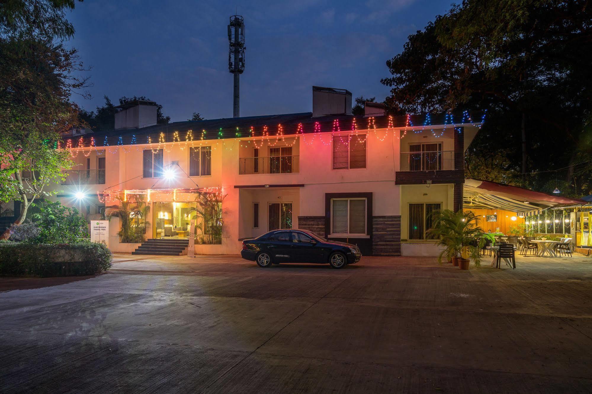 Mint Koregaon Park Next To Osho Ashram Poona Buitenkant foto