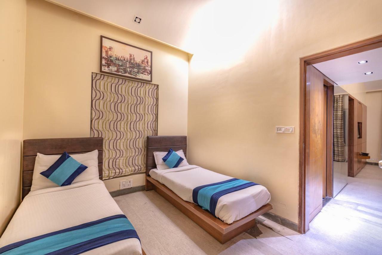 Mint Koregaon Park Next To Osho Ashram Poona Buitenkant foto